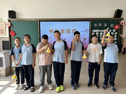 中秋_副本.jpg 中秋_副本.jpg